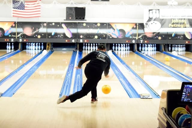 Bowling photo 6